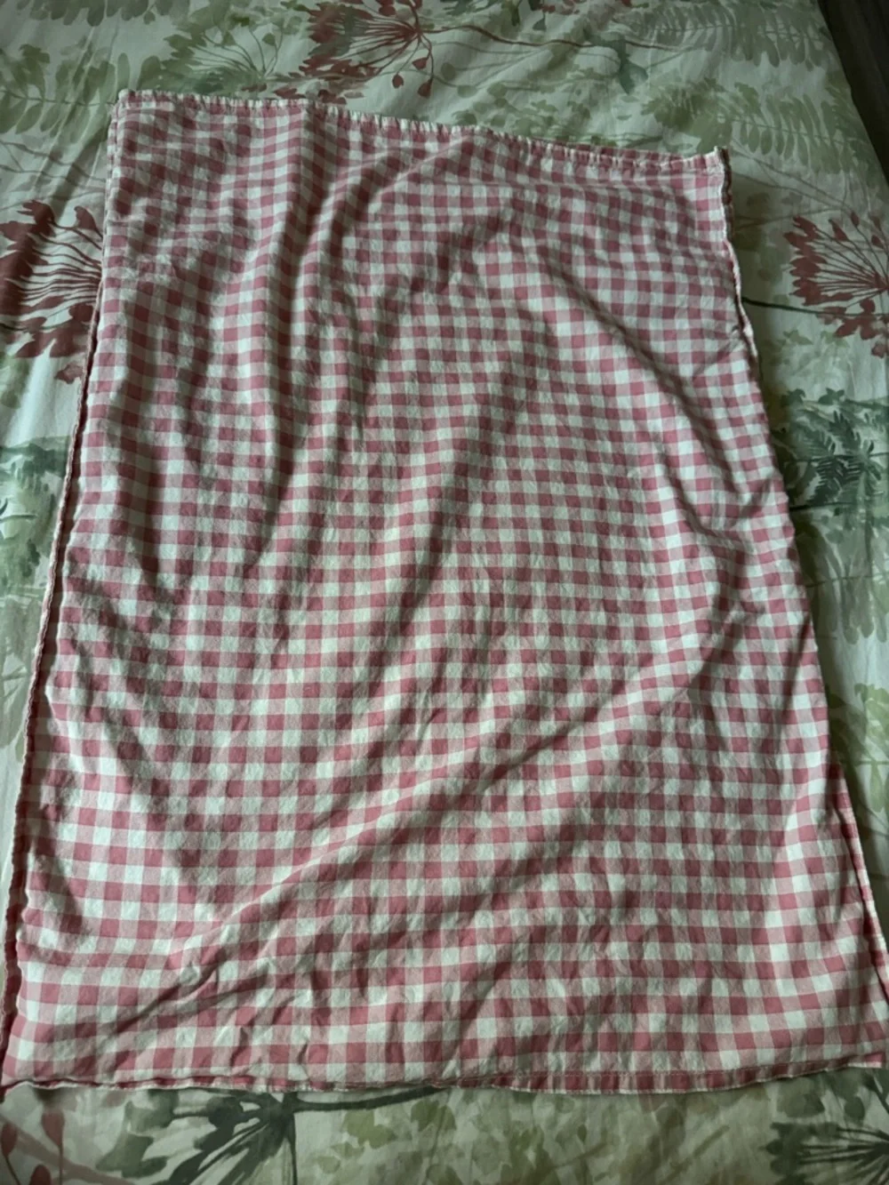 H&M Pink and White Gingham Standard  Envelope enclosure Pillow Case
